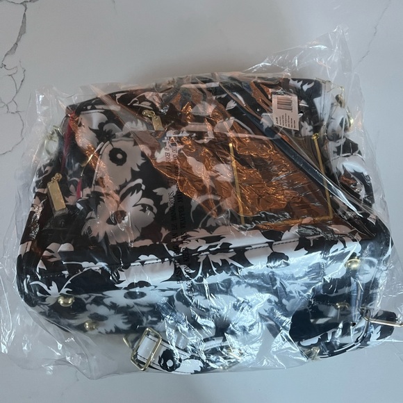 Jujube BFF legacy collection black white diaper backpack bag - Picture 4 of 6